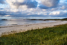 Strand am Fischerdorf Bleik. Insel Andøya