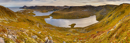 zum Berg Måtinden. Insel Andøya