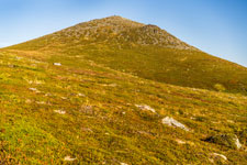 Zum Berg Veten (Bø). Insel Langøya