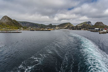 Fähre: Moskenes-Bodø. Insel Værøy