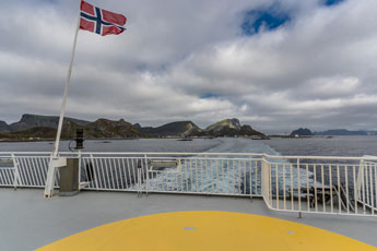Fähre: Moskenes-Bodø. Insel Værøy